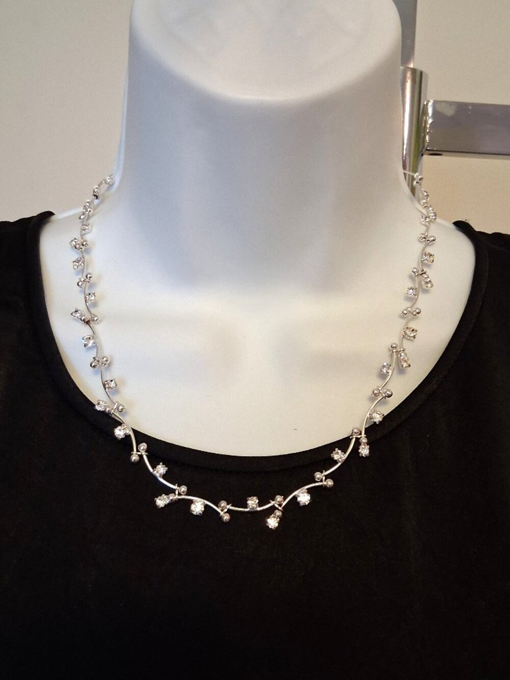 Monet Vintage White Clear Crystal Choker Silver-Plated Elegant Necklace